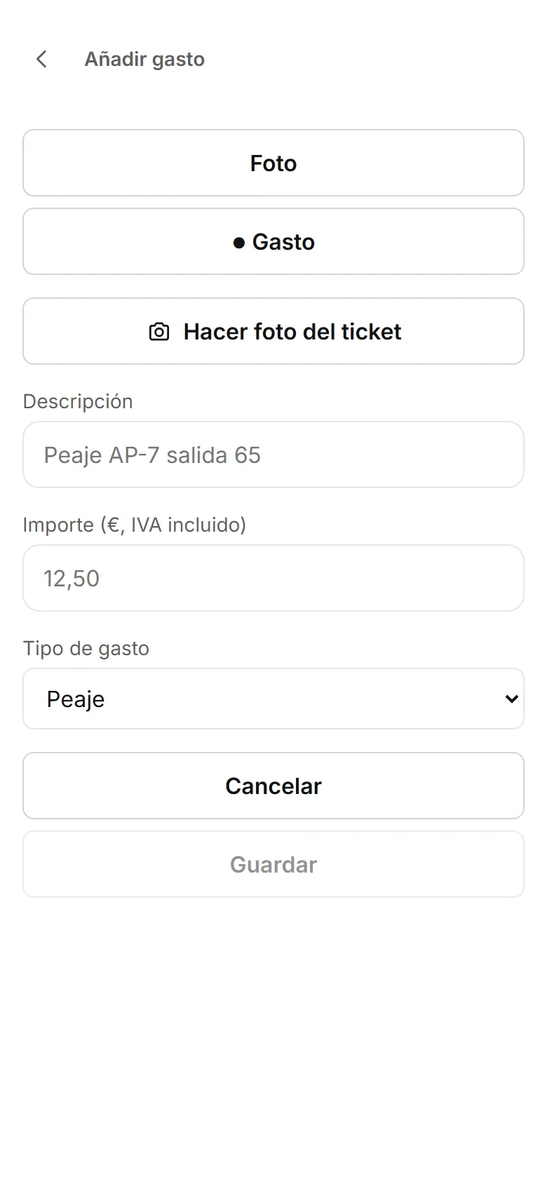 La hoja para añadir una foto o un gasto al servicio desde la app.