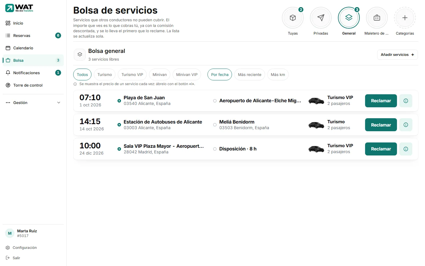Pantalla «Bolsa de servicios» con la fila de círculos (Tuyas, Privadas, General, categorías), el botón «Añadir servicios», los filtros y las tarjetas de servicio con su botón «Reclamar» y su botón «i».
